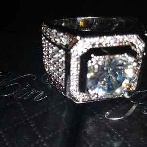 Jun Xin Men's Sparkle and Shine Dress Ring